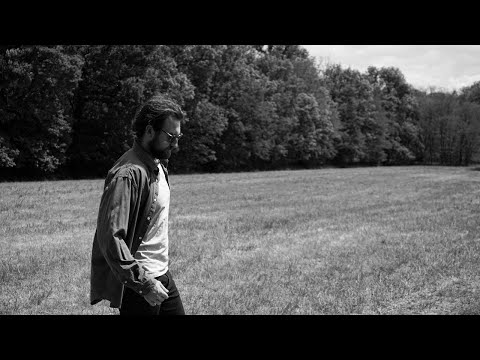 Loner Deer - Love Never Dies [Official Lyric Video]