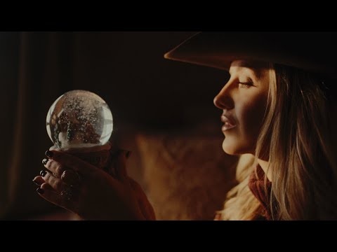 Lainey Wilson - Peace, Love, and Cowboys (Holiday Edition) [Official Music Video]
