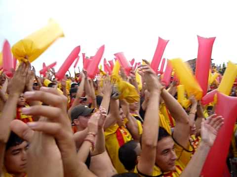 "SALIDA ....LOBO SUR PEREIRA VS- once caldas" Barra: Lobo Sur • Club: Pereira • País: Colombia