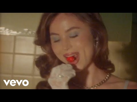 Tiger La Flor - AMERICAN DREAMS (Lyric Video)