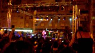 POVERA VITA MIA 99 posse a piazza Mercato