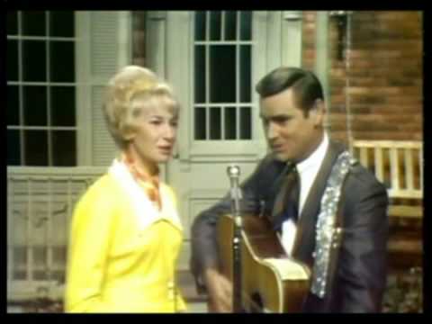 George Jones and Tammy Wynette - Milwaukee Here I Come