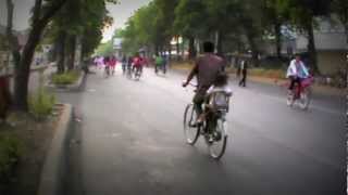 preview picture of video 'Car free day Solo 2012'