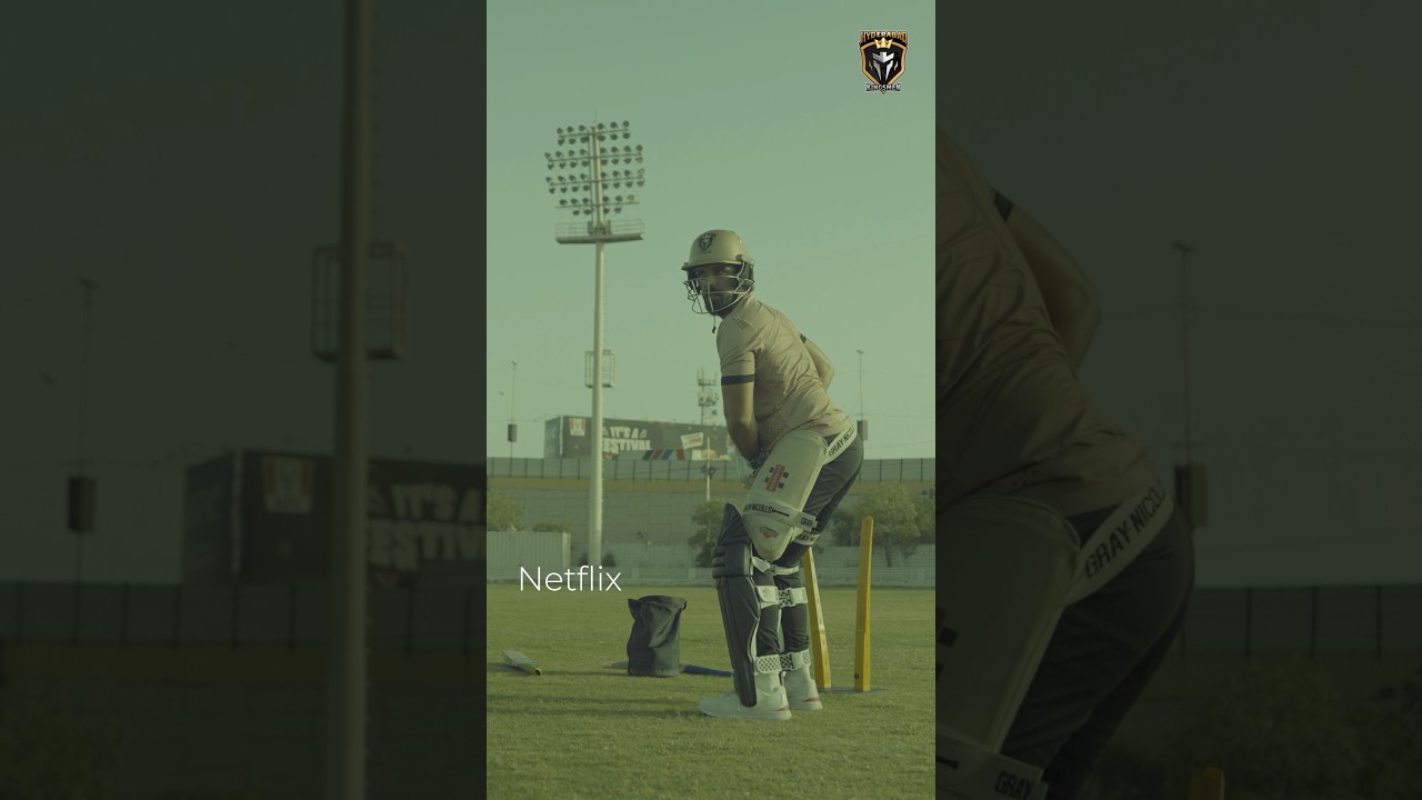 No Look ™️ mode ab har action mein dastiyab hai 💁‍♂️