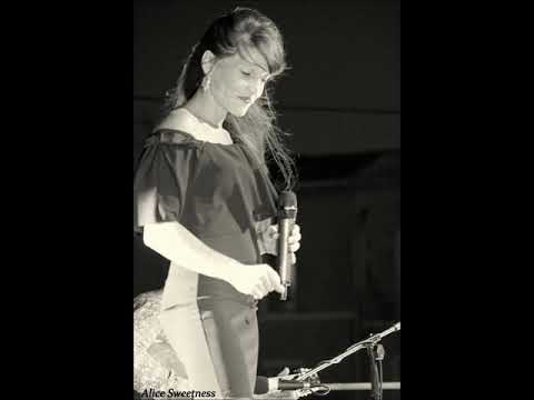 Sonia Winterstein Quintet "Puttin On the Ritz"