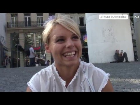 download lagu mp3 mp4 Fesses Claques, download lagu Fesses Claques gratis, unduh video klip Fesses Claques