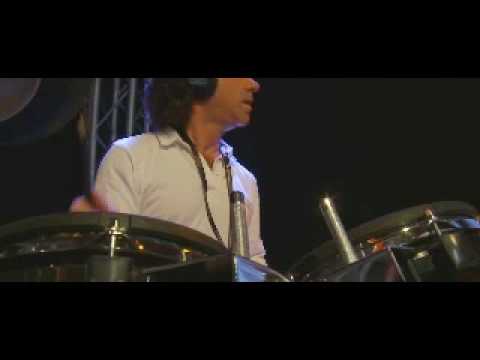 V Accordion Ludovic Beier Plays Bass and lead in a trio