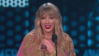 Taylor Swift wins the Artist of the Decade Award I AMAs 2019