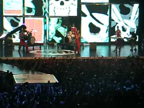 mad vma 2010-kokkina xalia feat. pale faces