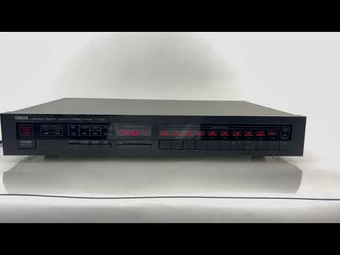 Vintage Yamaha Natural Sound AM/FM Stereo Tuner MODEL T-700 1983