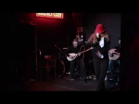 Zeibekiko - live music with Sara Guirado