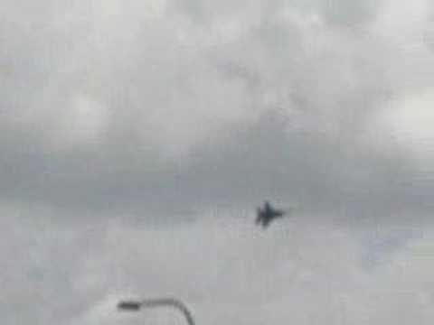 F-15 flypast. (Asian Aerospace 2006).