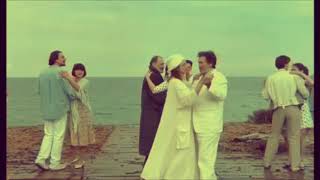Video thumbnail of "Eleni Karaindrou - By The Sea ( 1998 )"