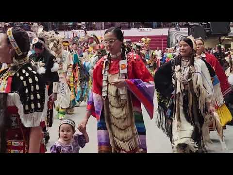 Friday Night Live (FNL) Grand Entry l Kyiyo 🐻 Powwow 2025