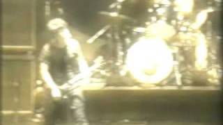 Green Day - Fashion Victim live @ Fukuoka, Japan 2001