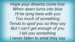 10cc - Lying Here With You Lyrics