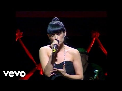 Chavela Vargas, Julieta Venegas - Julieta Venegas le canta a Chavela Vargas