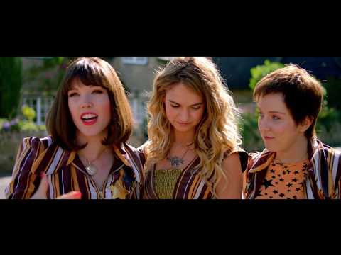 Mamma Mia! İşte Yeniden Başlıyoruz - Öğretmeni Öptüğümde Tanıtım Filmi