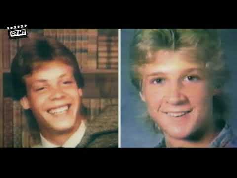 Les  Meurtres Du Vendredi 13  Tous un peu fous