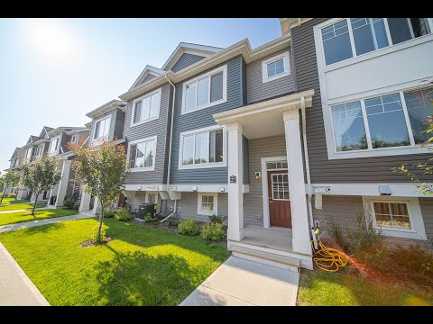 Edmonton Townhouse for sale $290,000 (1391 STARLING Drive Unit# 27)