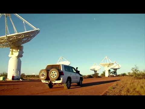 深宇宙の記録を打ち立てた巨大望遠鏡 (The huge telescope setting a deep space record)