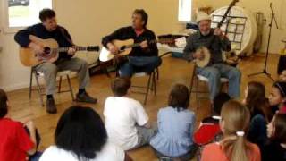 &quot;Quite Early Morning&quot; Pete Seeger and the Rivertown Kids