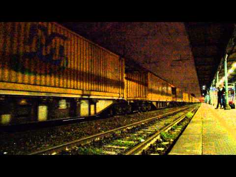 E189.405 Oceanogate con TCS Frosinone/Melzo Scalo in partenza (Prato Centrale 16/05/2013)