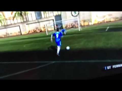 Torres epic fail miss