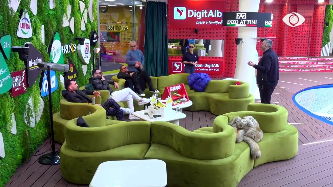 Shko gjeje në ndonjë vend tjetër…/ Kristi debaton me Rogertin dhe Juelën