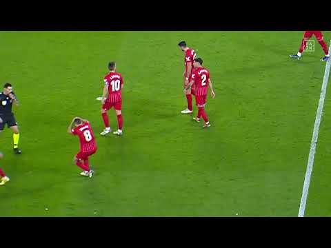 Stangenwurf und Spielabbruch: Wenn einer allen anderen den Abend versaut | DAZN