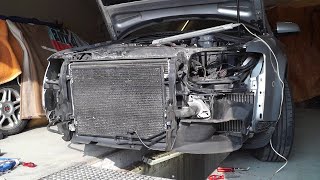 Audi A4 B6 Front in Servicestellung bringen
