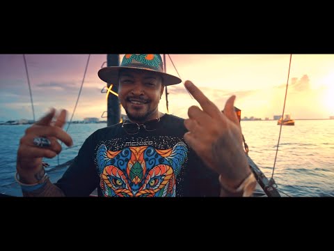 Lambasaia - Bora namorar (Clipe Oficial)