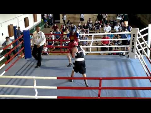 Walka Łukasza Szczepaniaka z Szymonem Koza z BKS Concordia Knurów w Gierałtowicach