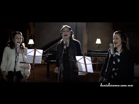 Daniela Romo | Yo no te pido la luna (La boda de mi mejor amigo)