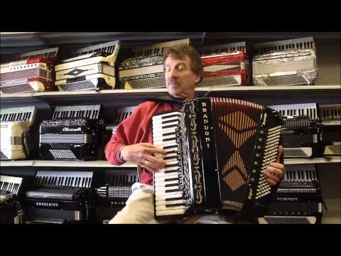 BR131CL - Brandoni Classic 131CL LMMM 120 $4995