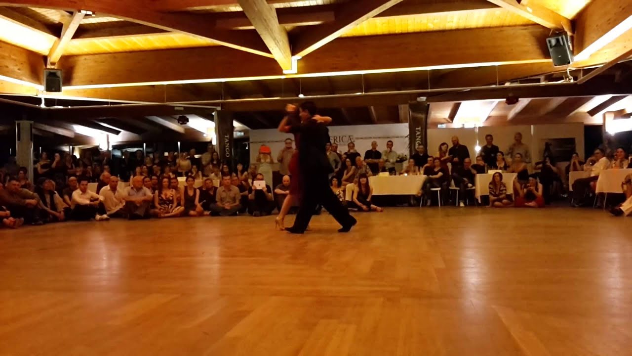 Video thumbnail for Carlitos Espinoza y Noelia Hurtado 3/4 - milonga . Parque Patricios - Francisco Lomuto