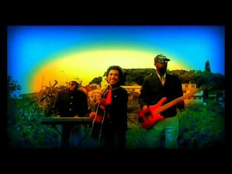 Ze SMILE, TSOTRA, hira gasy