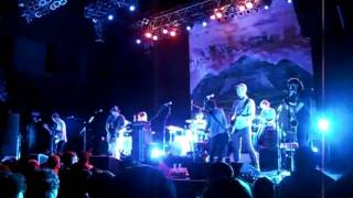 Broken Social Scene - &quot;Pacific Theme&quot; - House Of Blues, Boston, MA. September 17th, 2010