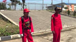 preview picture of video 'Airport Rescue and Fire Fighting Sekolah Tinggi Penerbangan Indonesia'