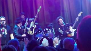 Willie Nile at Light of day 2017 One guitar