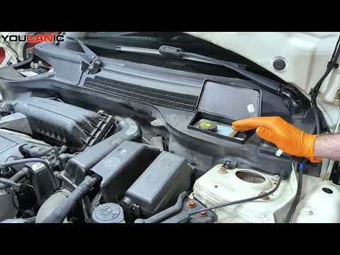 How to Add Brake Fluid on a 2002+ Mini Cooper