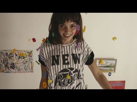 Juan Ingaramo ft. Adrián Dárgelos - Matemática (video oficial)