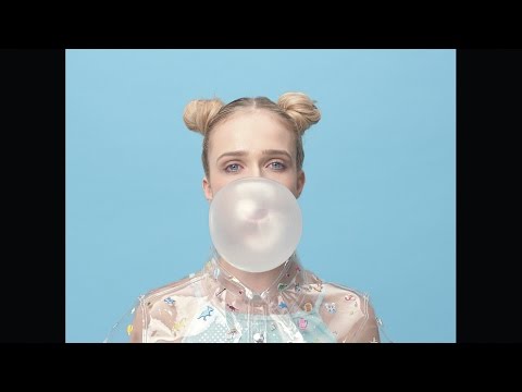 Video Too Young To Remember de Florrie
