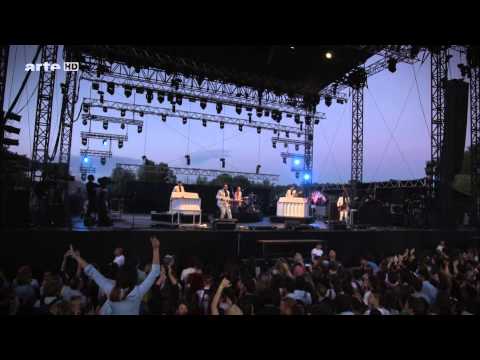 Metronomy - LIVE Pont du Gard 2014 France (Full Show HD)
