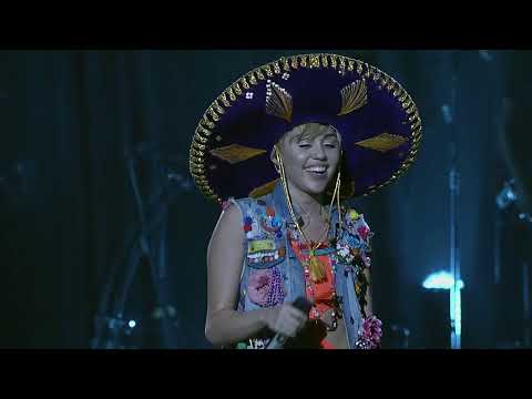 Miley Cyrus - Bangerz Tour (Live from Monterrey)