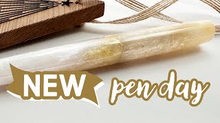 New Pen Day! Wood Wonders of NC & Papa J Bespoke Hand Turned Resin Fountain Pen Etsy. Left Handed.