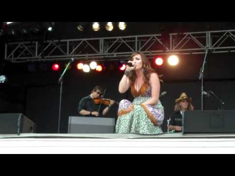 Cathy-Anne McClintock at Merritt Mountainfest July 2011.mp4