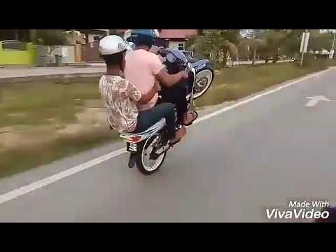 Halusinasi Diri Dalam Whily..