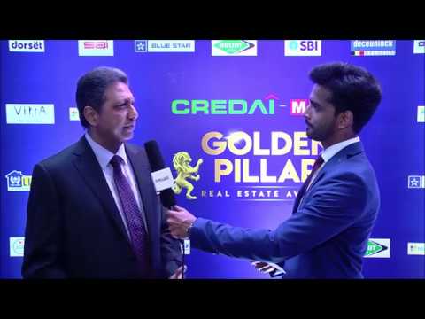 Hardik Vaidya Hardik Vaidya hosting the Golden Carpet at the Golden Pillar Awards 2018 organized by CREDAI MCHI