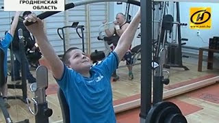 preview picture of video 'Обновлённый спорткомплекс открылся в Щучине'